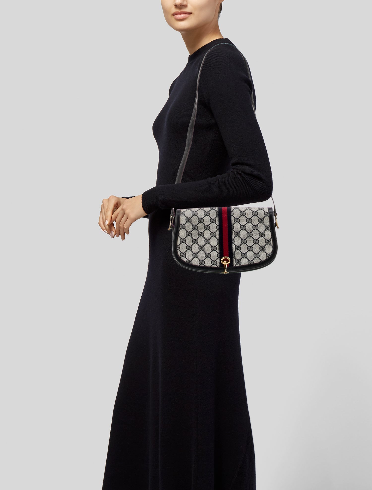 Gucci GG Supreme Shoulder Bag