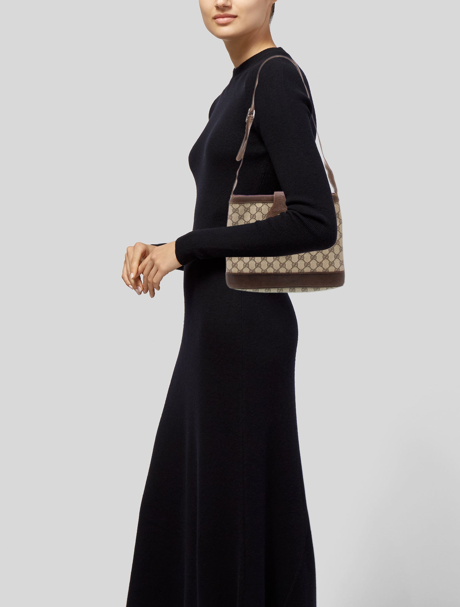 Gucci GG Supreme Shoulder Bag