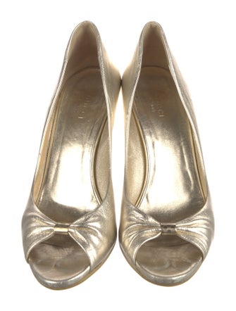 Gucci Leather Pumps