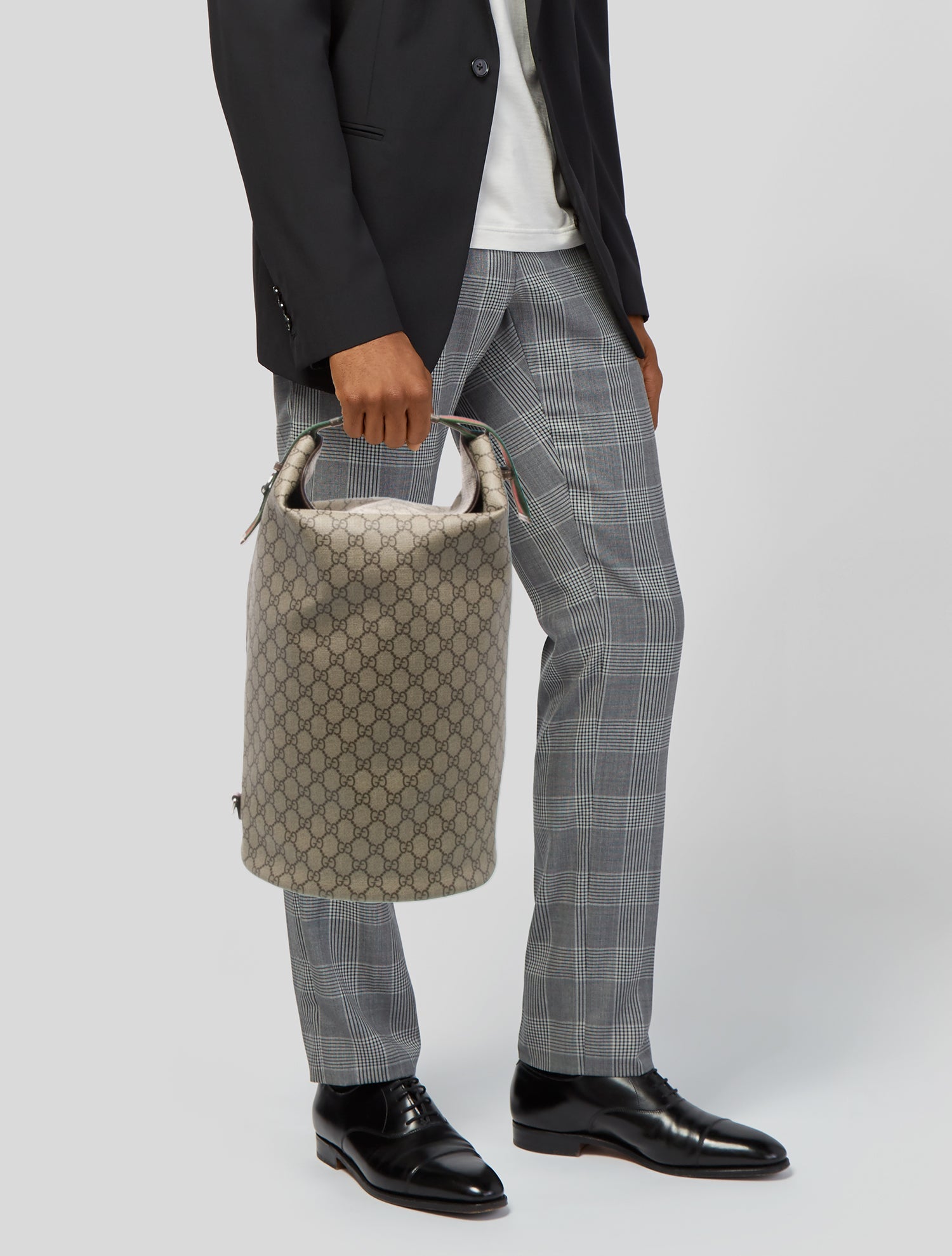 Gucci GG Supreme Bucket Bag