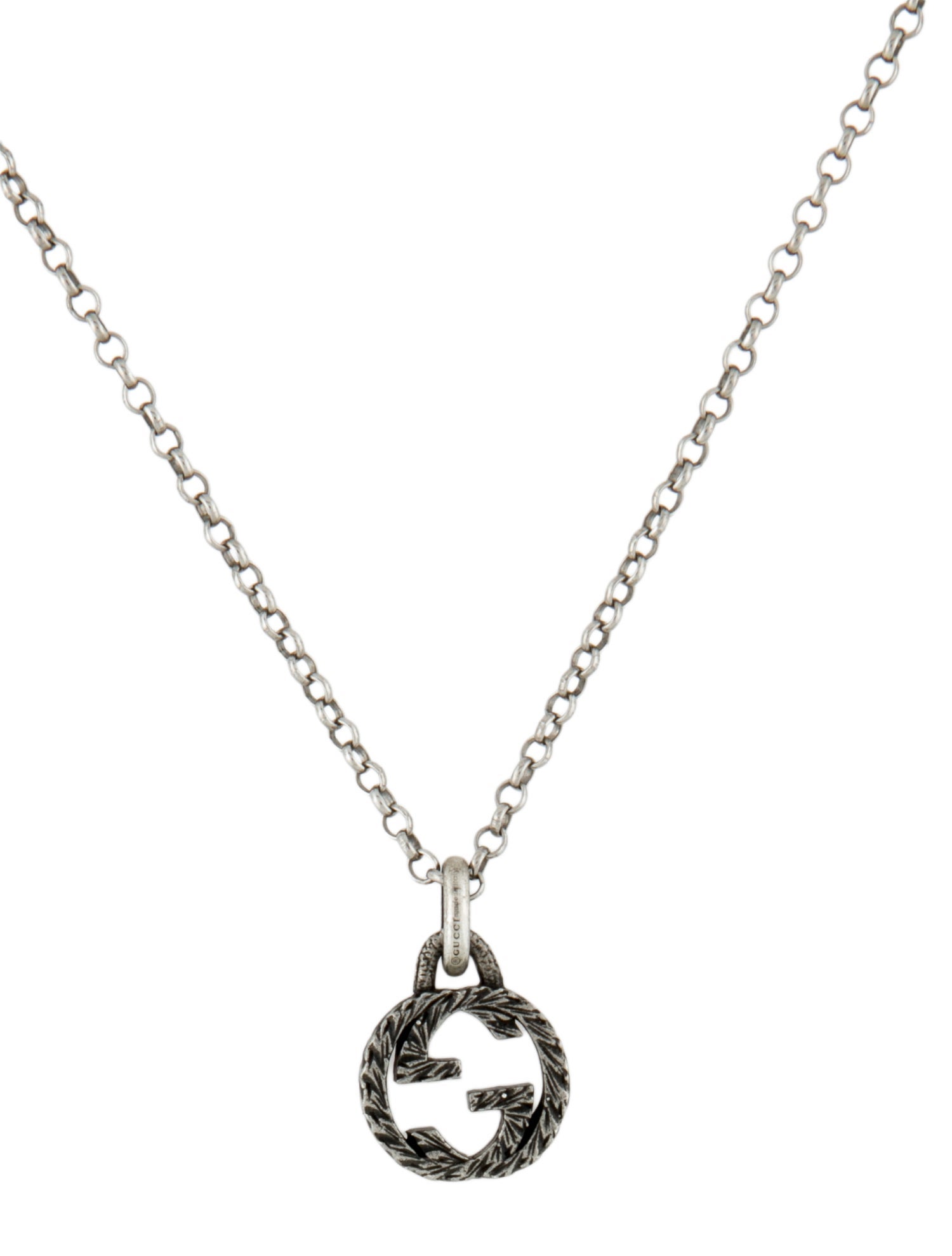 Gucci Textured Interlocking G Pendant Necklace