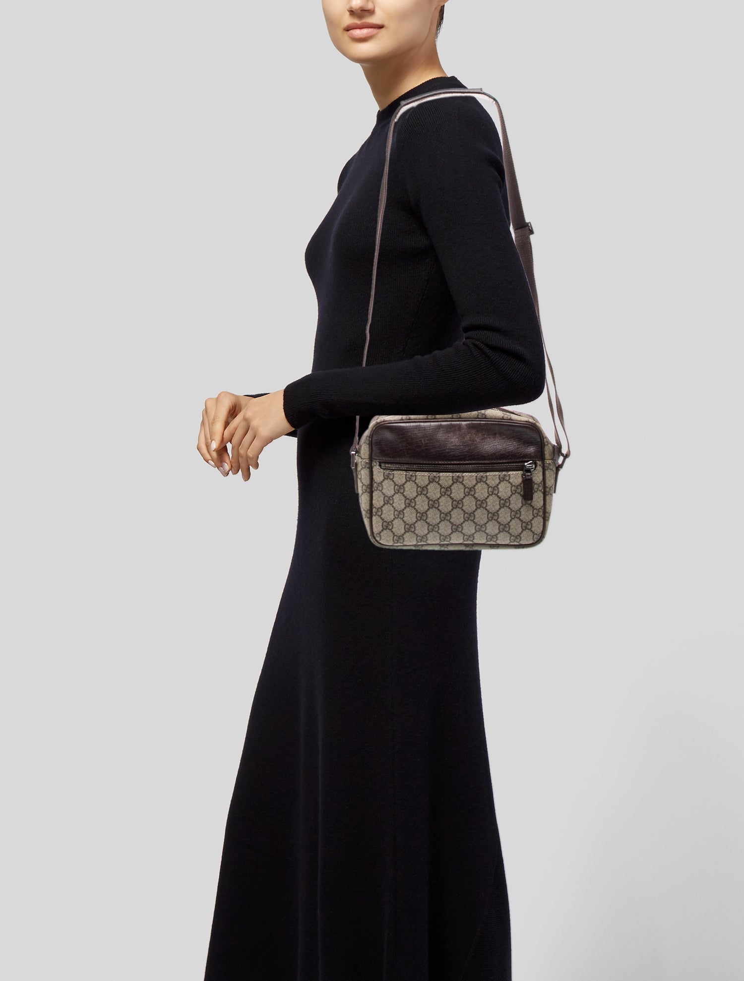 Gucci GG Supreme Shoulder Bag