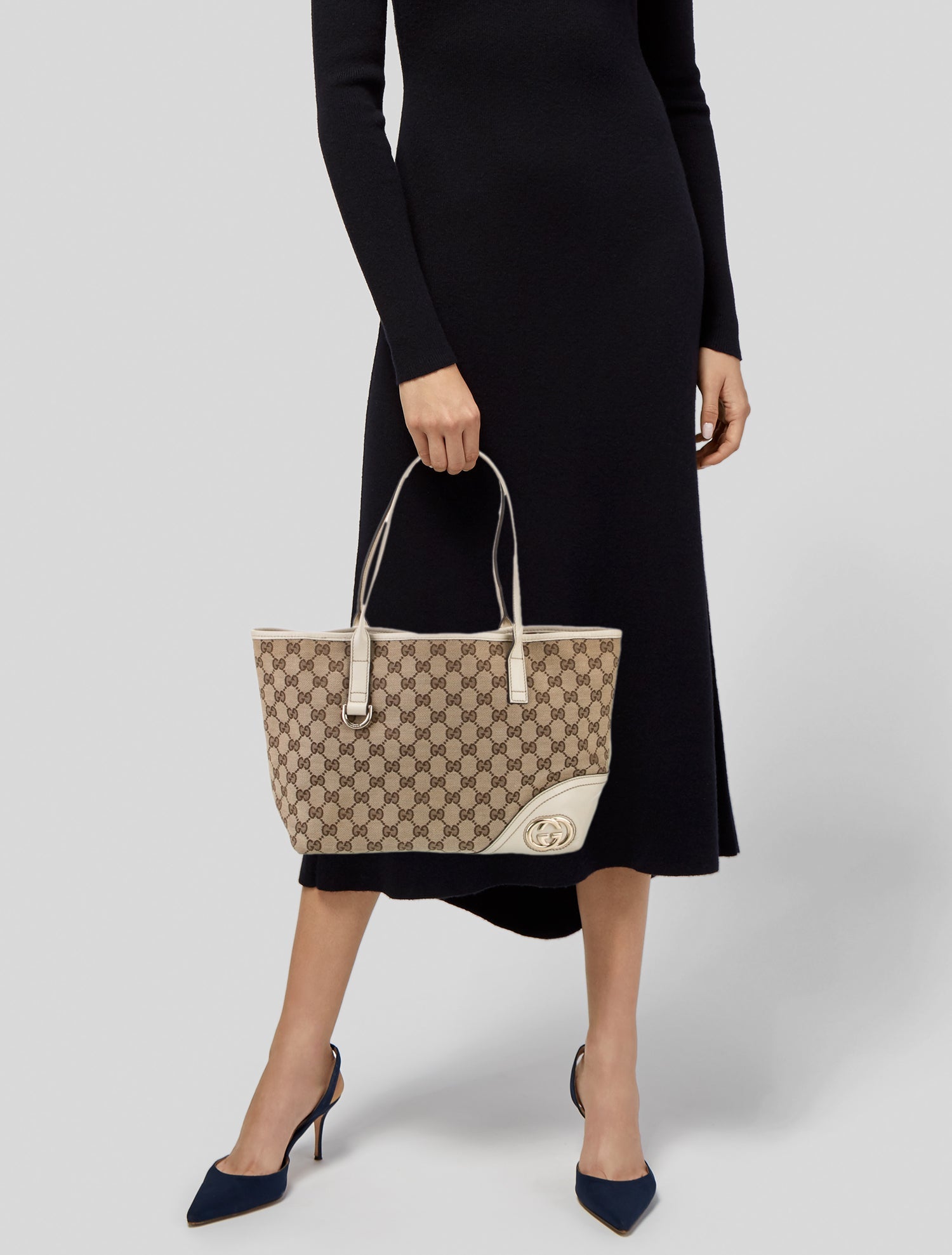 Gucci GG Canvas New Britt Medium Vintage