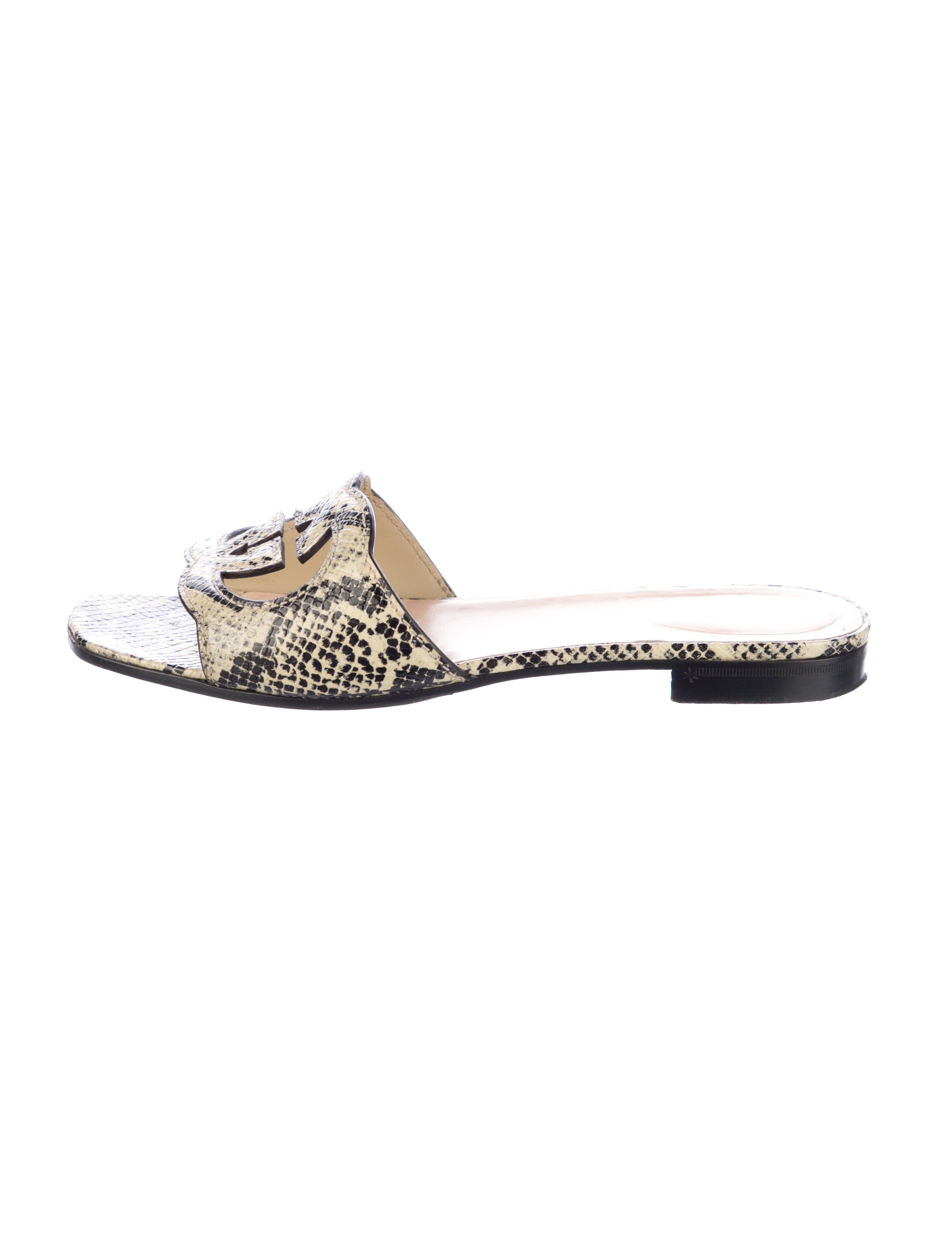 Gucci Interlocking G Logo Embossed Leather Slides