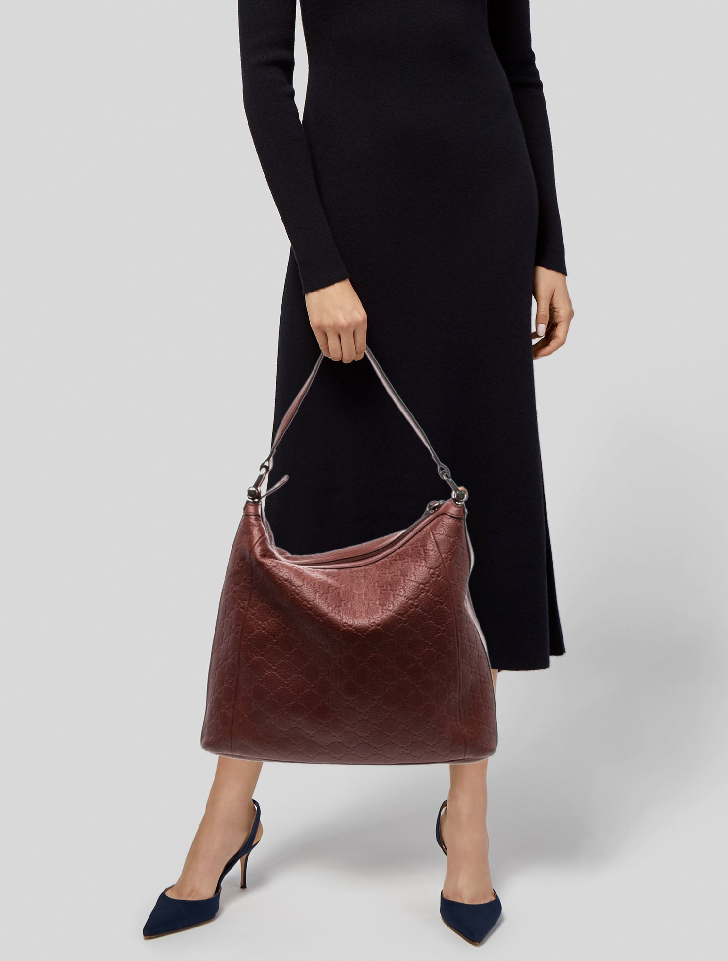 Gucci GG Signature Shoulder Bag