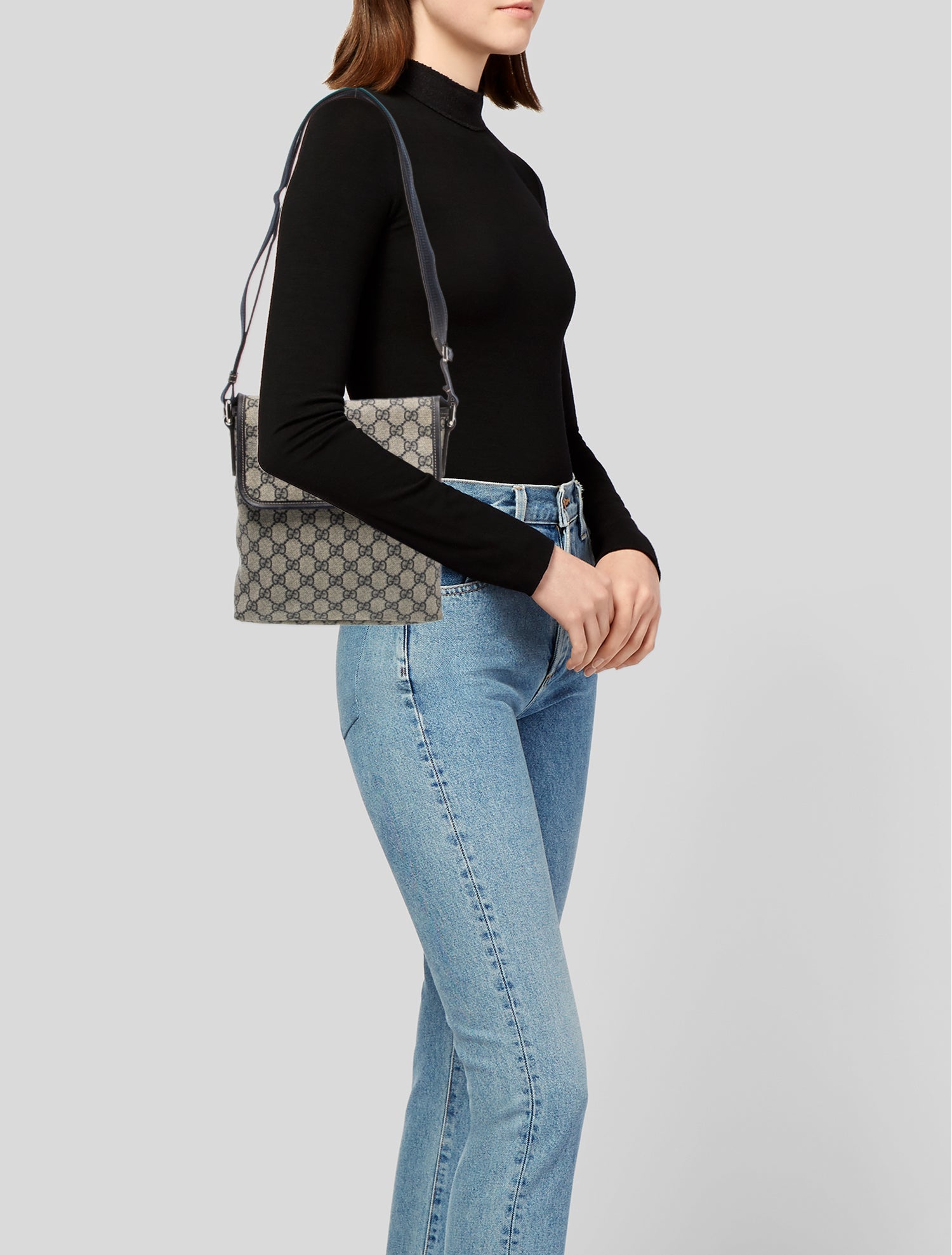 Gucci GG Supreme Messenger Bag