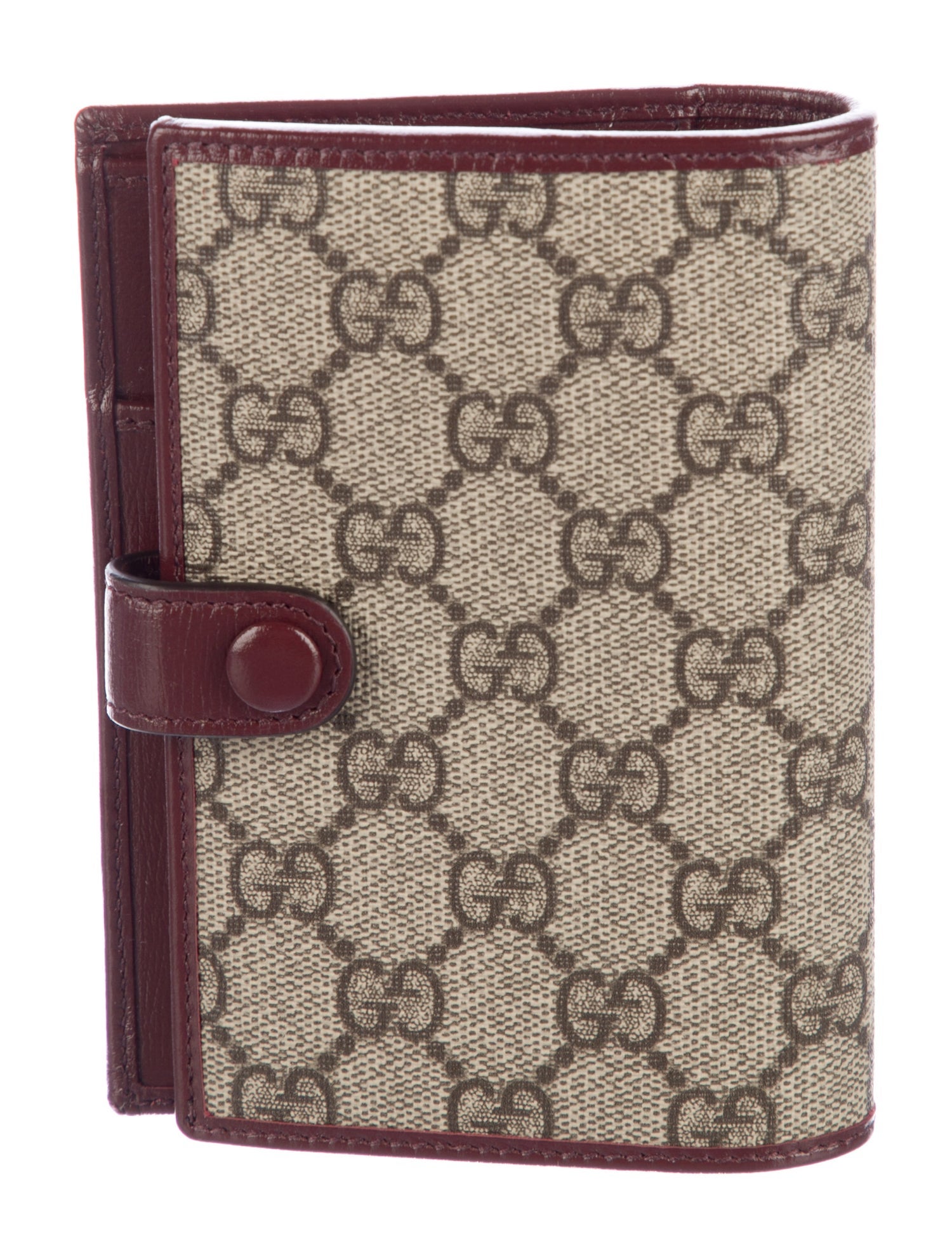 Gucci Passport Cover GG Supreme Wallet