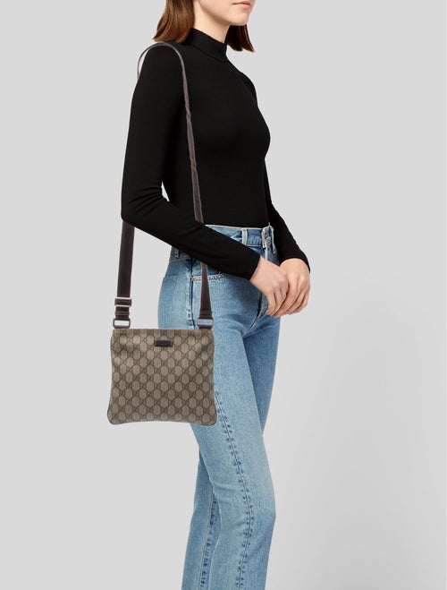 Gucci GG Supreme Messenger Bag