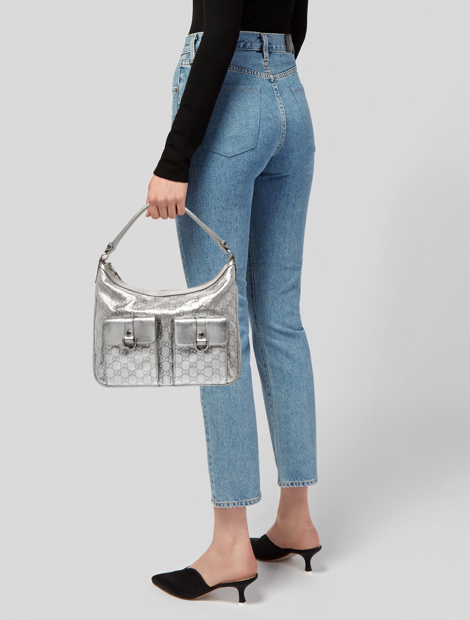 Gucci GG Signature Abbey