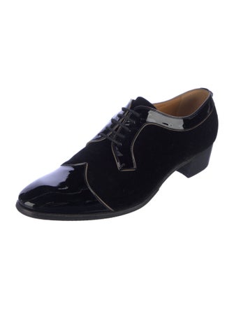 Gucci Feline Head Accent Velvet Derby Shoes