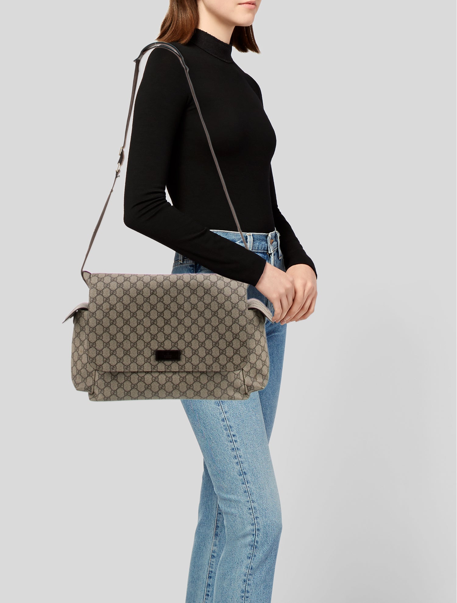 Gucci GG Supreme Messenger Bag