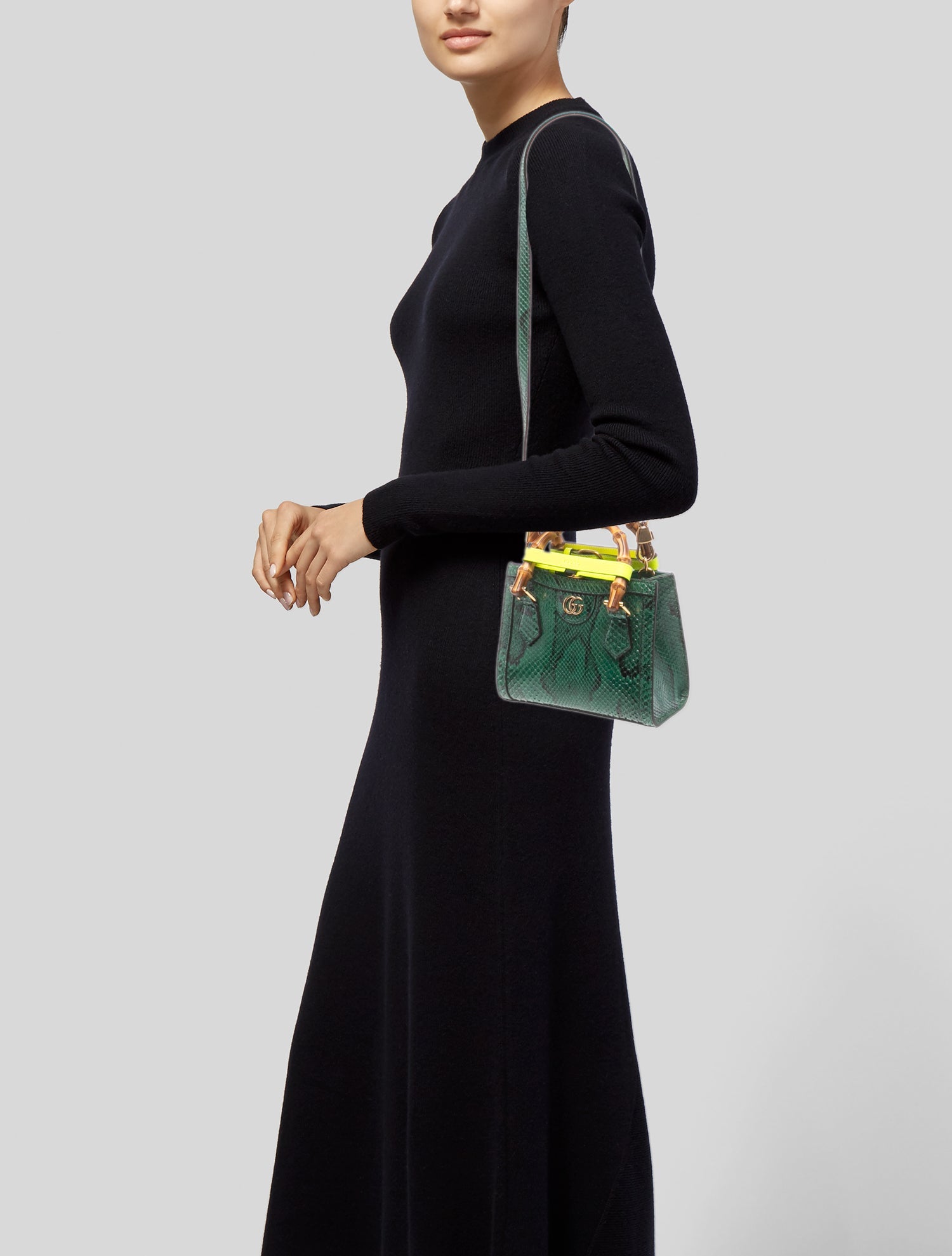 Gucci Double G Diana Mini