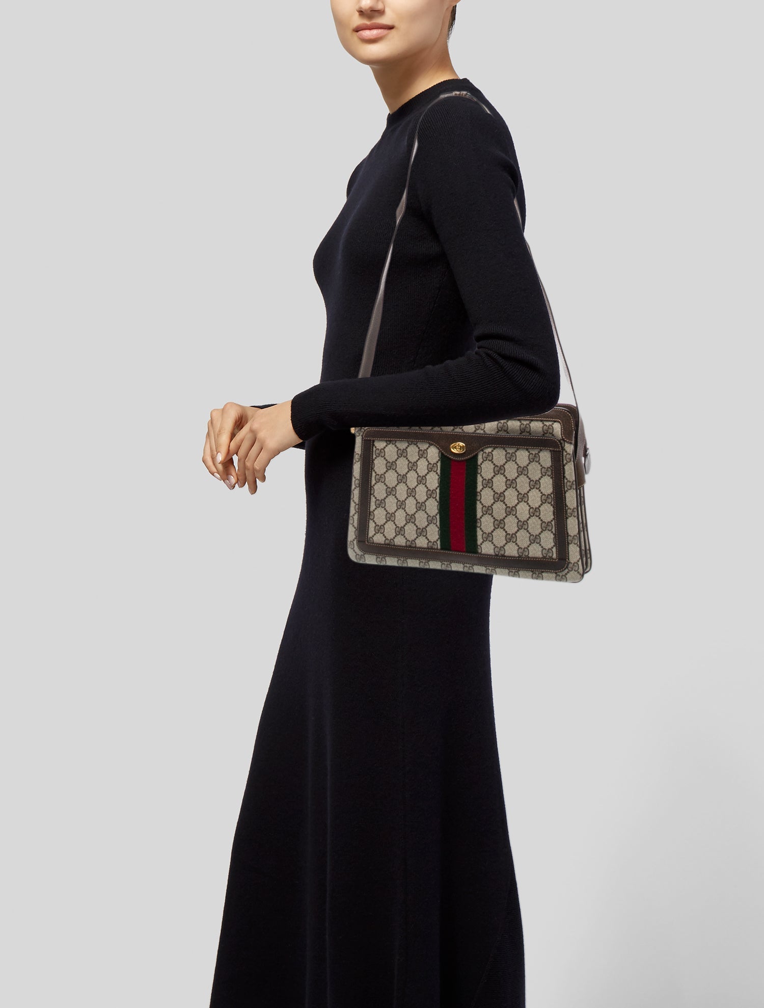 Gucci GG Supreme Shoulder Bag Vintage