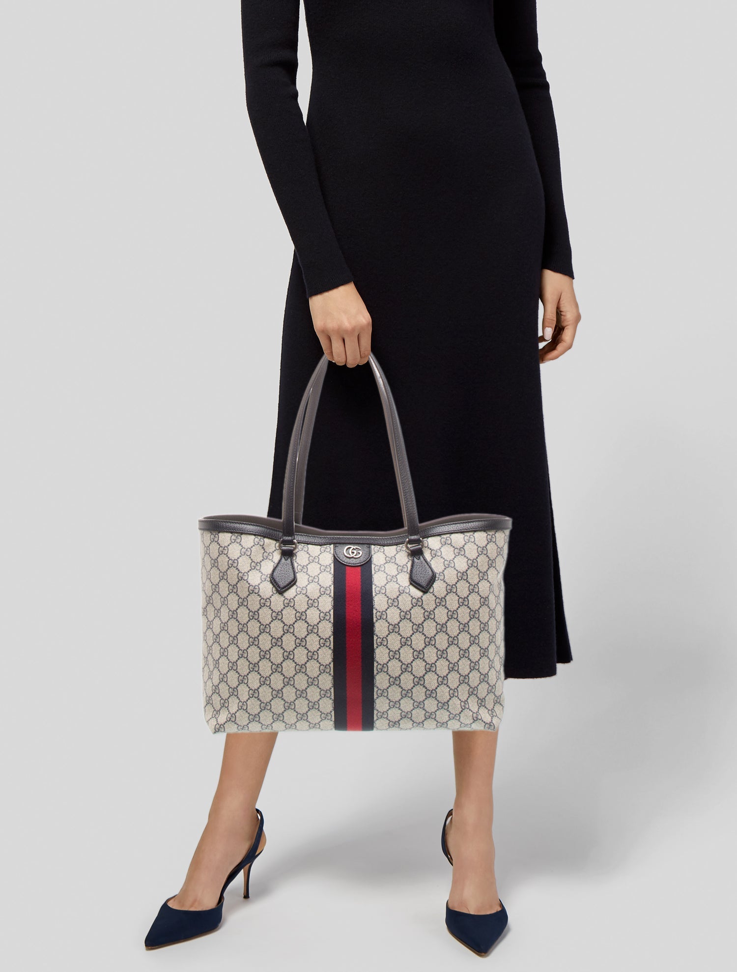 Gucci GG Supreme Ophidia Medium