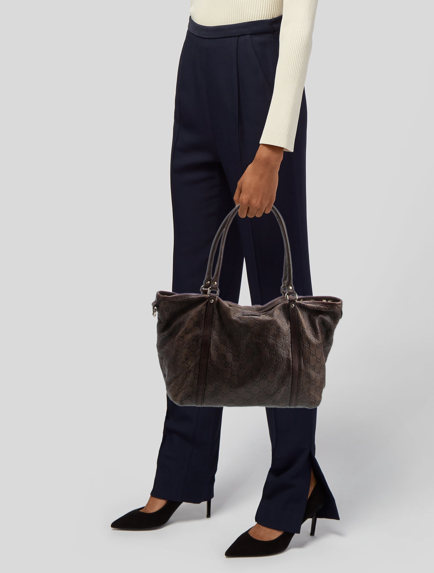 Gucci GG Embossed Abbey