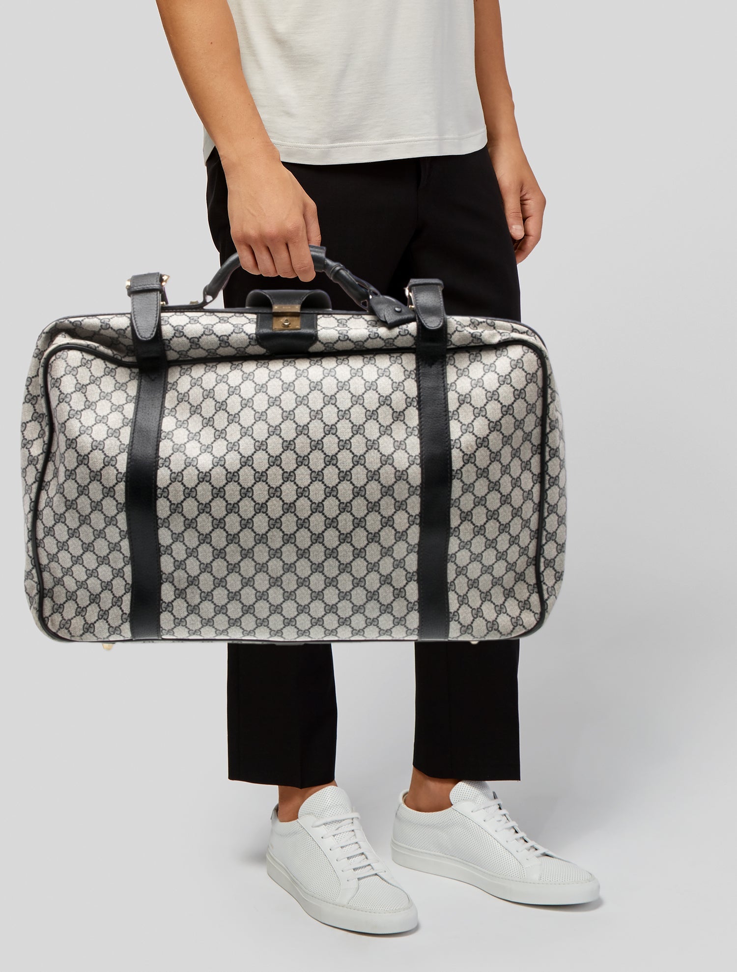 Gucci GG Supreme Weekender Bag