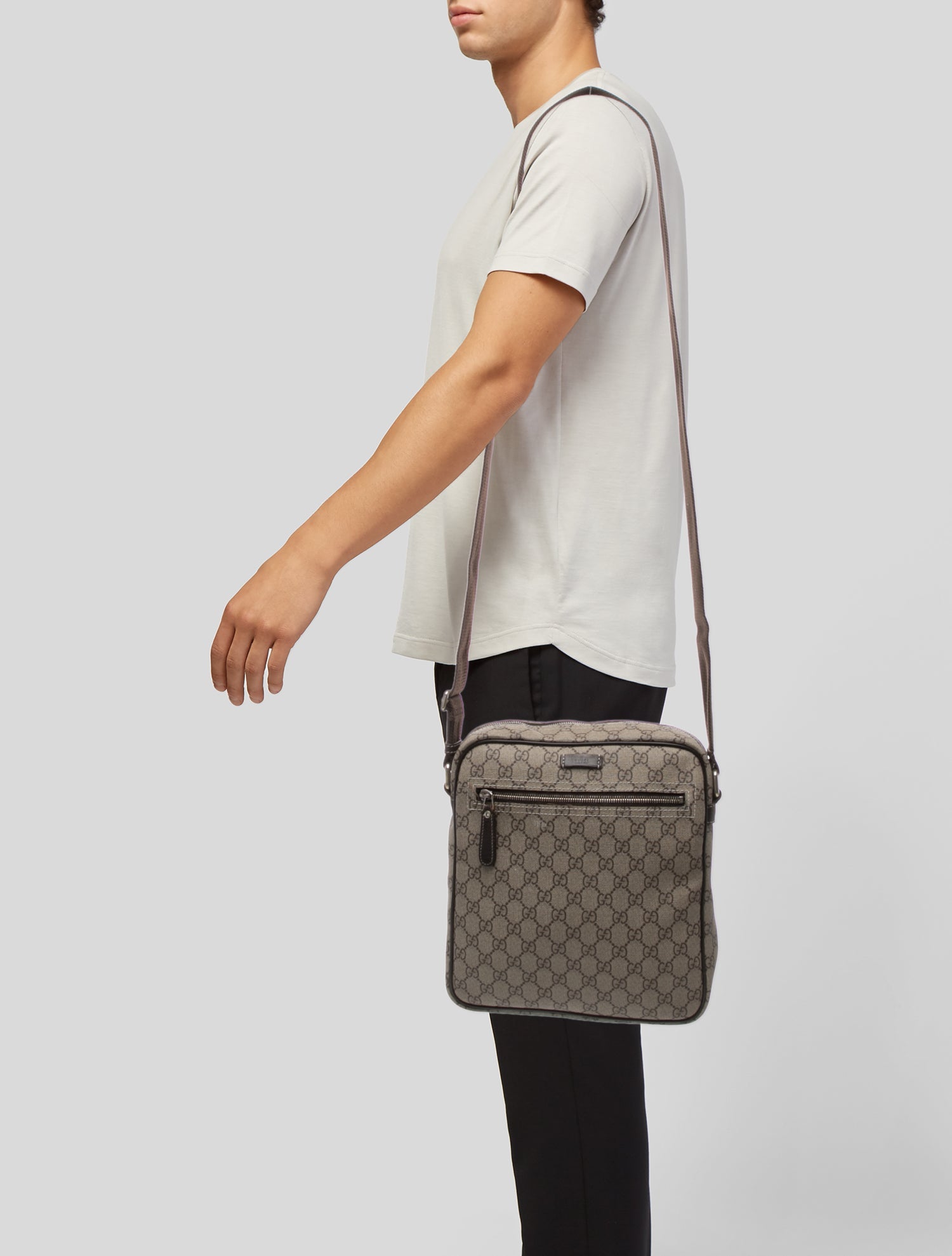 Gucci GG Supreme Messenger Bag
