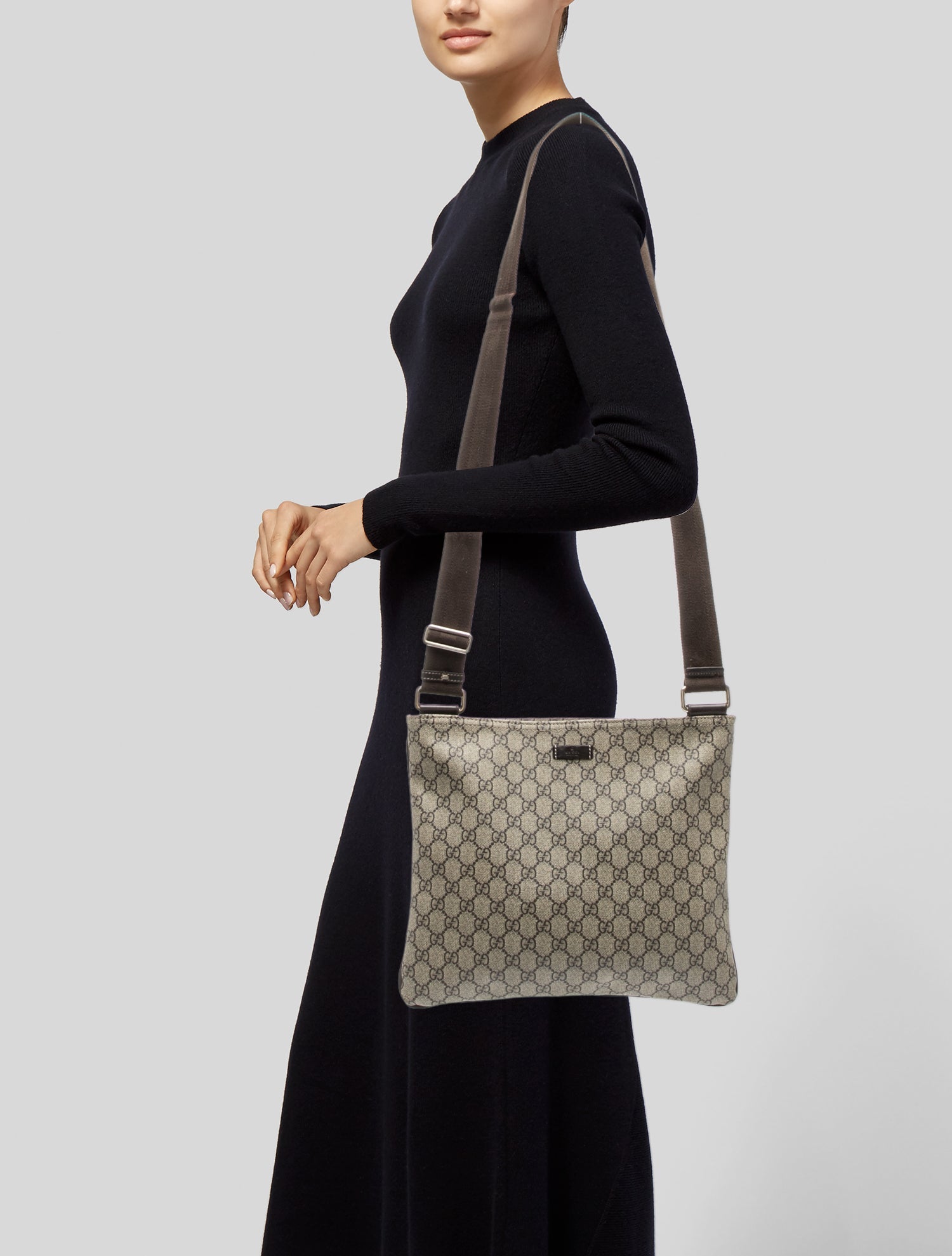 Gucci GG Supreme Messenger Bag