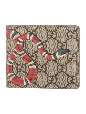 Pre-owned Gucci Kingsnake Bi Fold Wallet Gg Supreme Wallet In Neutral