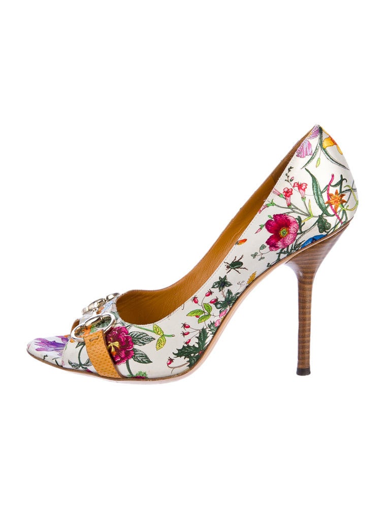 Gucci Horsebit Pumps