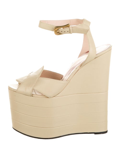 Gucci Sally Leather Sandals