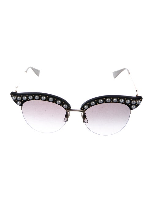 Gucci Embellished Cat-Eye Sunglasses Black