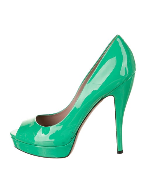 Gucci Patent Leather Pumps Green