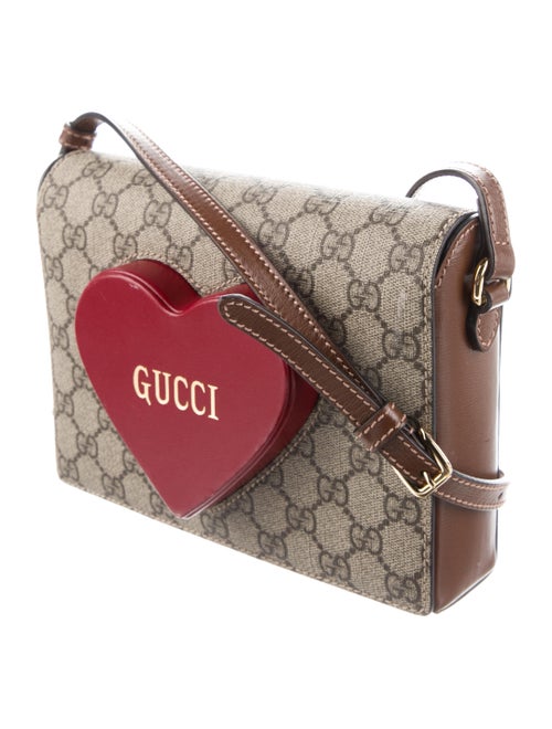 Gucci GG Supreme Script Logo Heart Crossbody