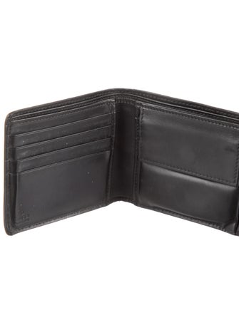 Gucci Bifold GG Signature Bifold Wallet