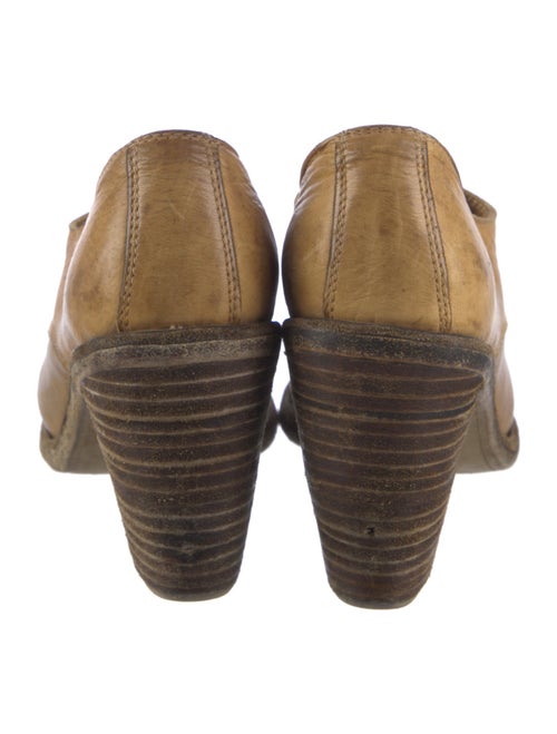 Guidi Leather Striped Pumps