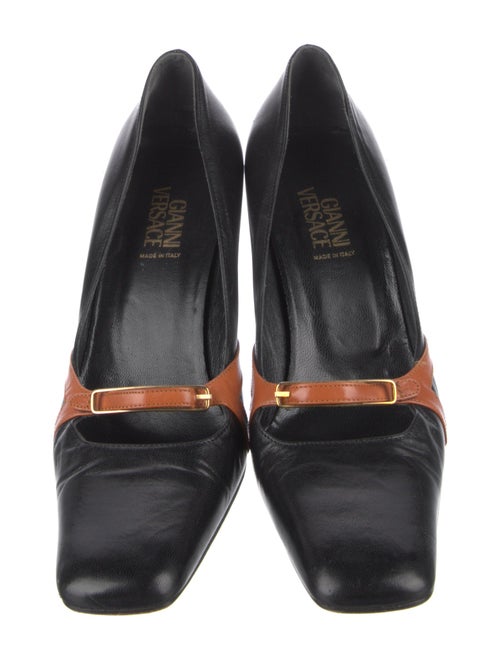 Gianni Versace Medusa Insignia Leather D'Orsay Pumps