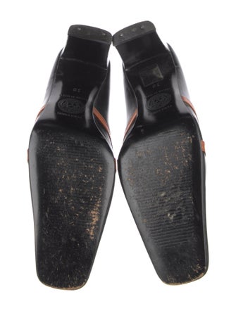 Gianni Versace Medusa Insignia Leather D'Orsay Pumps