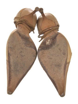 Gianni Versace Leather D'Orsay Pumps