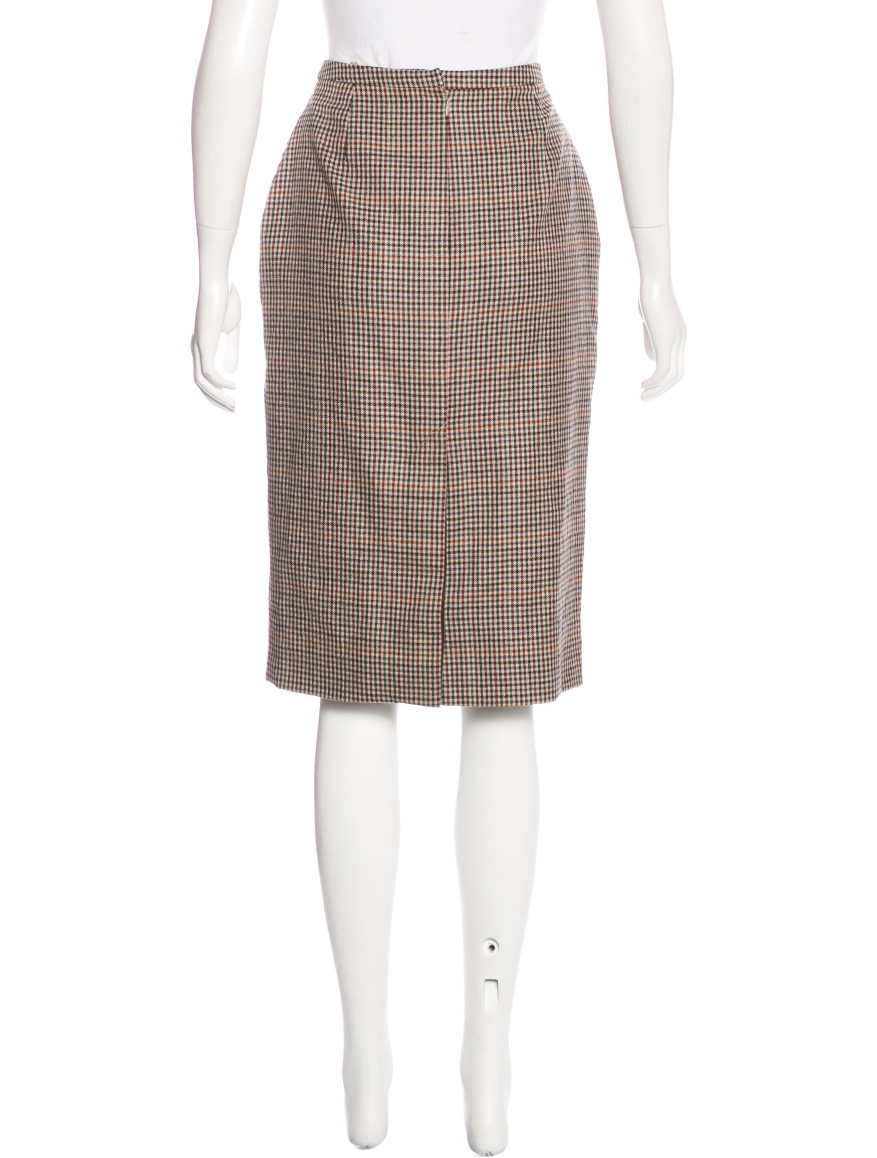 Hermès KneeLength Plaid Skirt Clothing HER105007 The RealReal