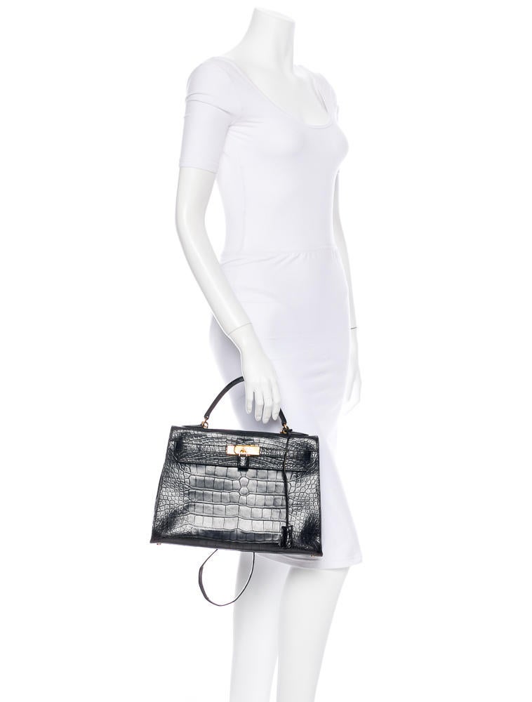 Hermès Alligator Kelly 32 Handbags HER10677 The RealReal
