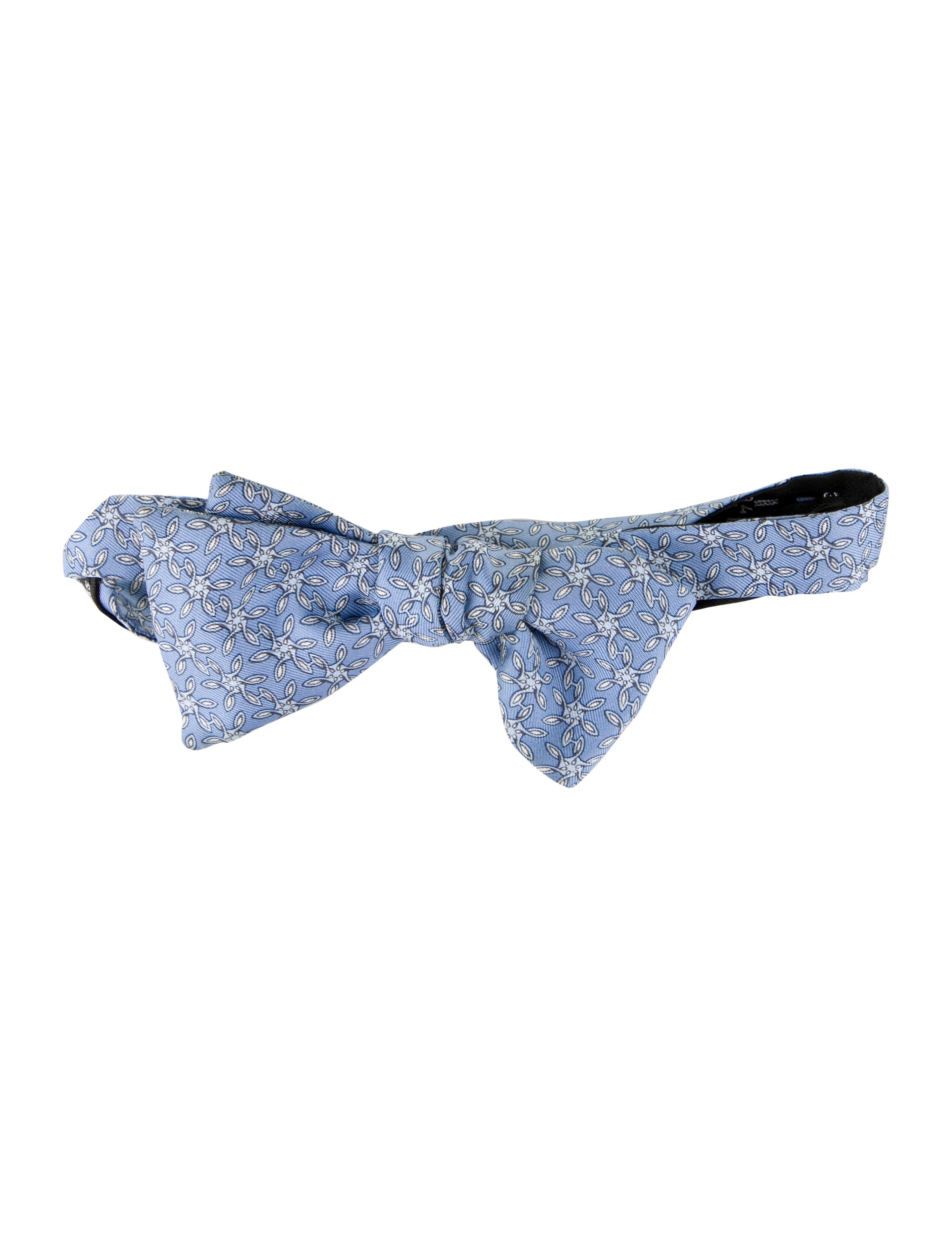 Hermès Silk Abstract Bow Tie Suiting Accessories HER246442 The