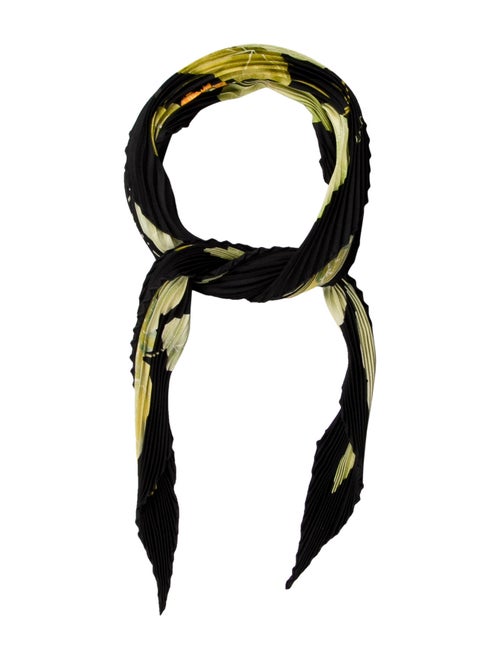 Hermès Les Capucines Silk Plissé Scarf Black