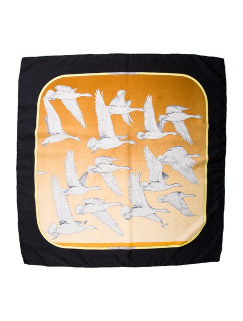 Hermès Oiseaux Migrateurs Silk Scarf Black