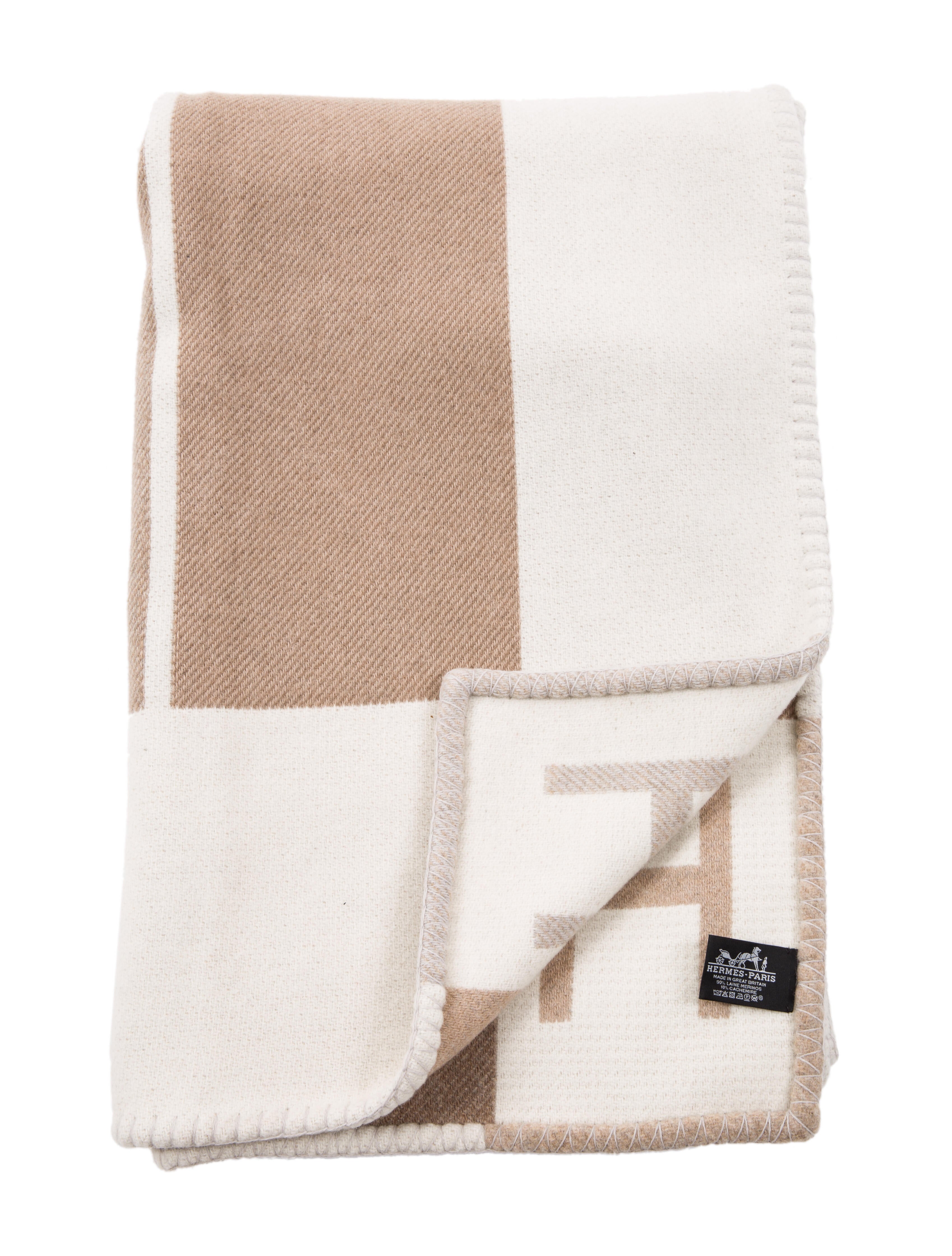 Hermès Avalon Vibration Throw Blanket Pillows & Throws HER283262
