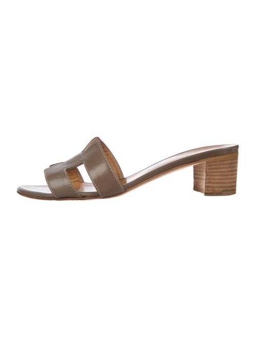 Hermès Oran Signature Logo Slides