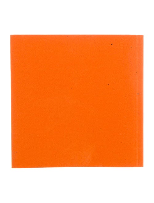 Hermès Le Carré Book: Playtime With Your Hermès Scarf