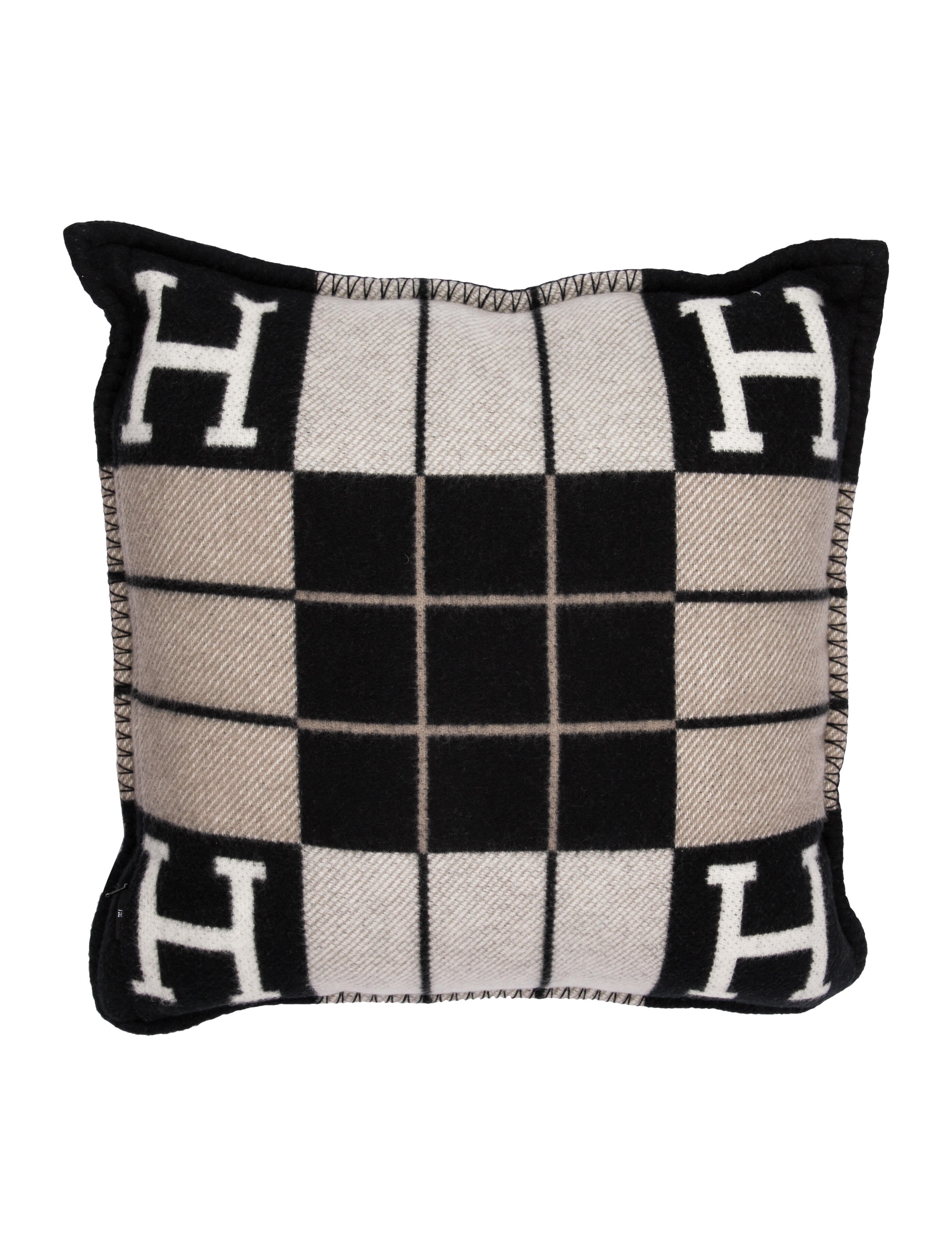 hermes avalon cushion