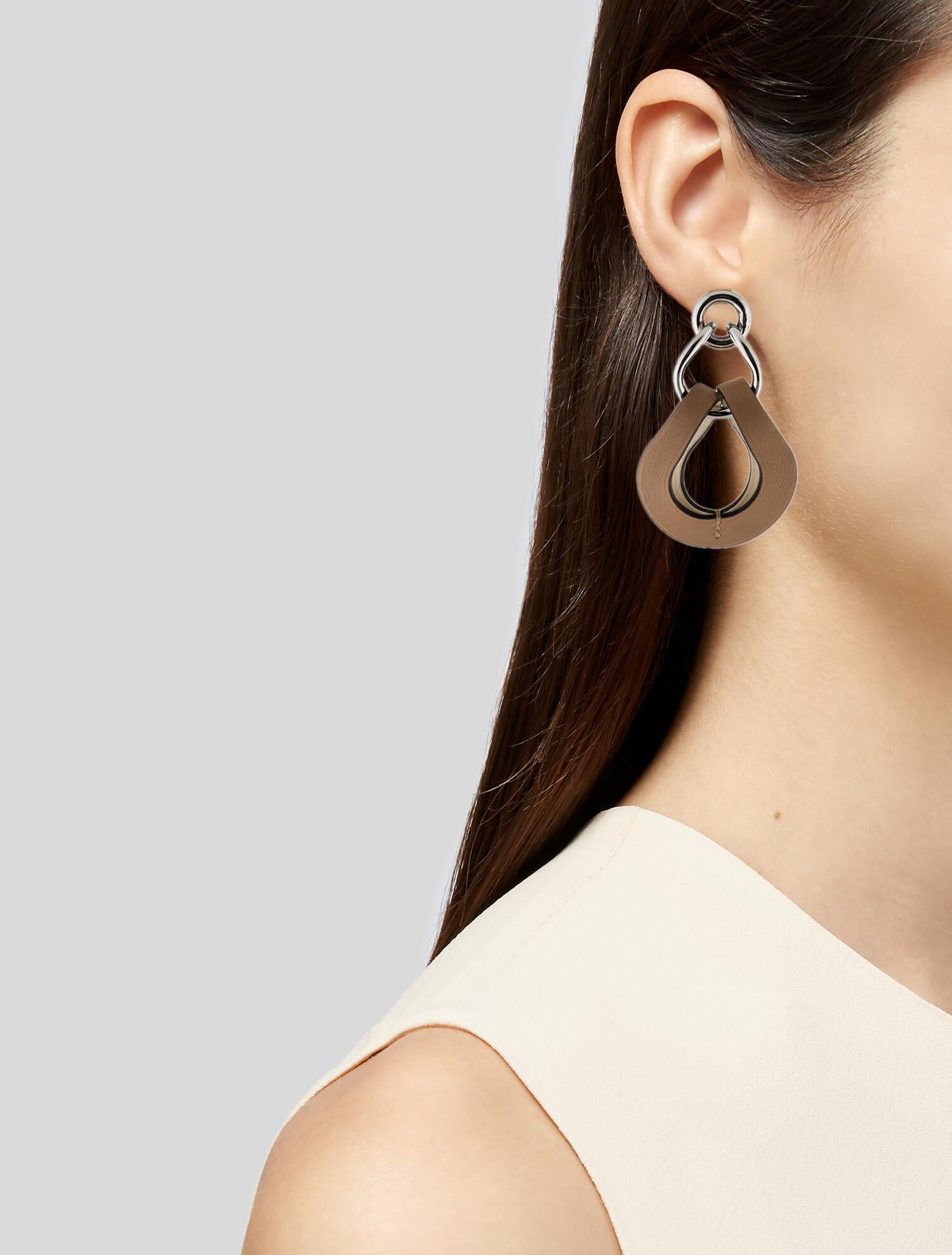 （HERMES）Virevolte earrings GM Hermès 18K 1.03ctw Diamond Kelly Gavroche Earrings - 18K