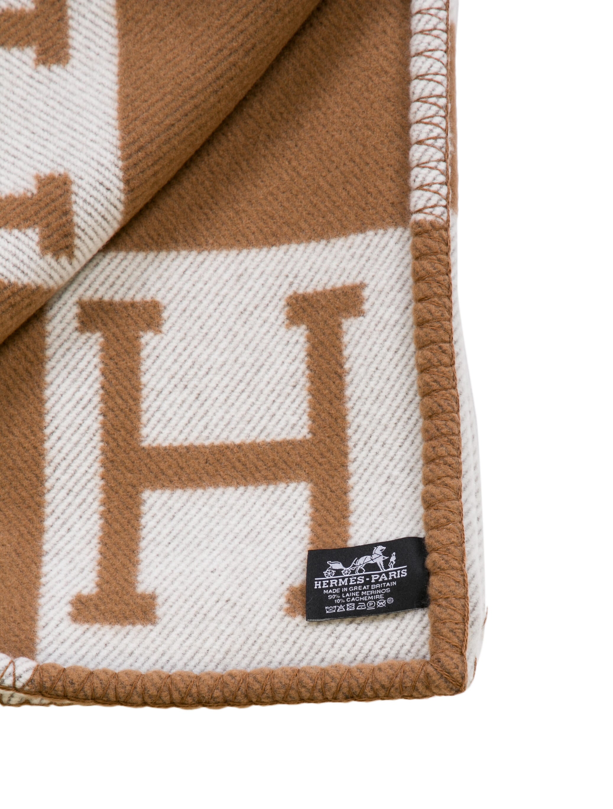 Hermès Avalon III Throw Blanket Brown Throws, Pillows & Throws HER326941 The RealReal