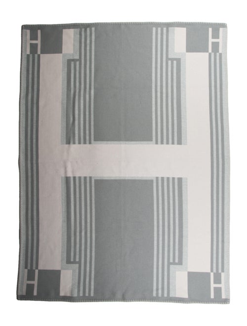 Hermès Avalon Vibration Throw Blanket