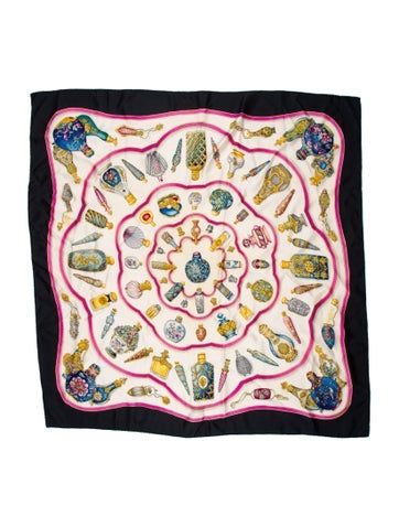 Hermès Scarves and Shawls Silk Scarf 90cm
