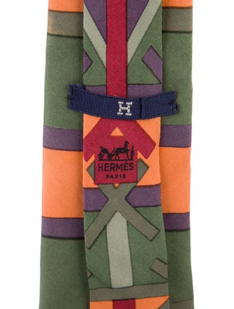 Hermès patterned tie