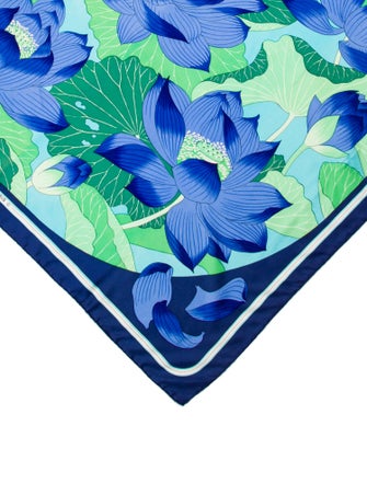 Hermès Fleur de Lotus Silk Scarf