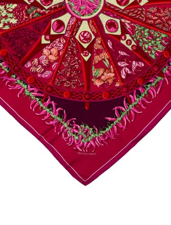 Hermès Aux Pays des Epices Silk Scarf