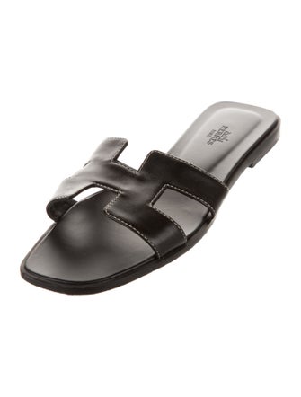 Hermès Oran H Logo Slides